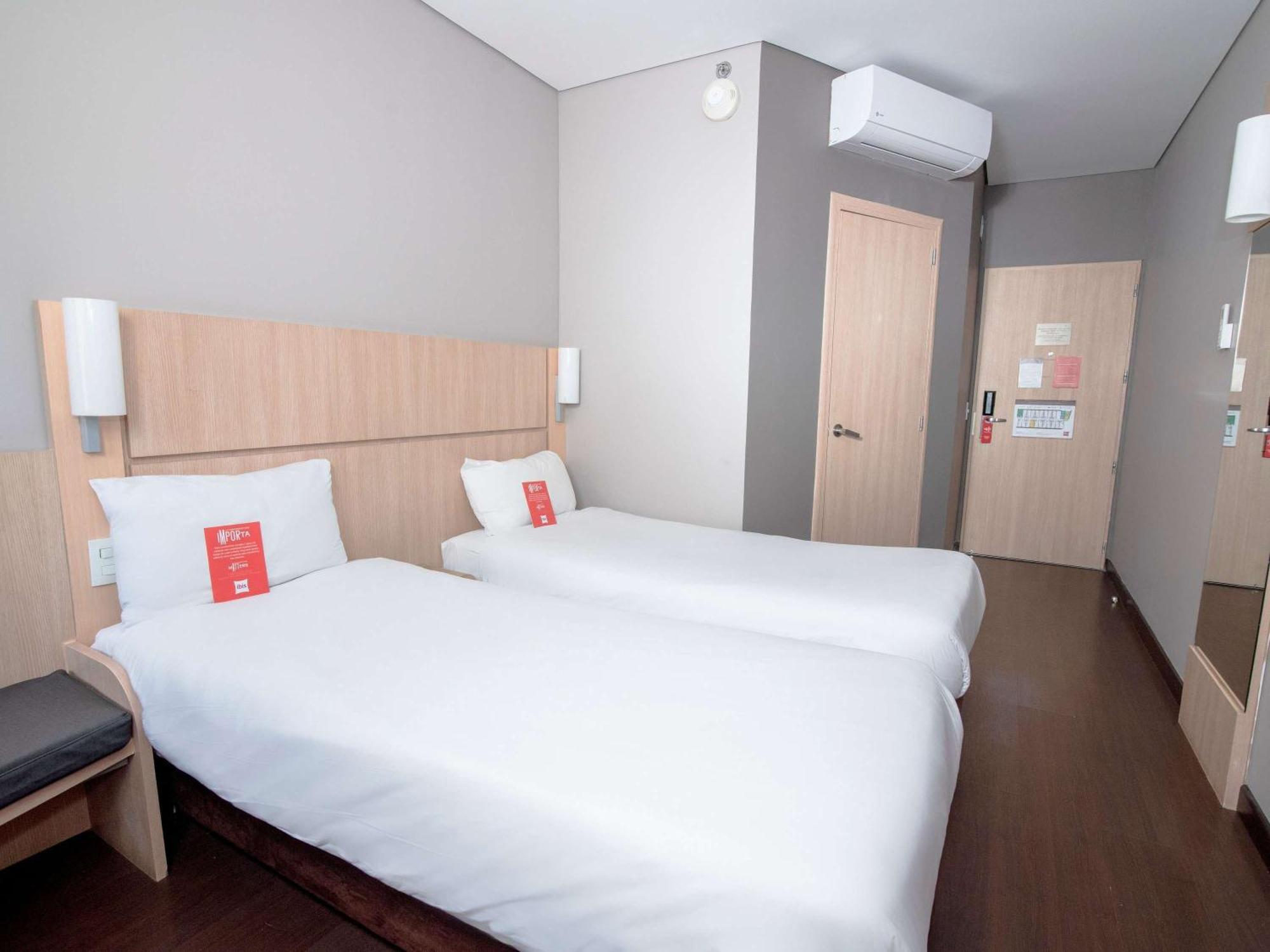 Ibis Medellin Hotell Exteriör bild