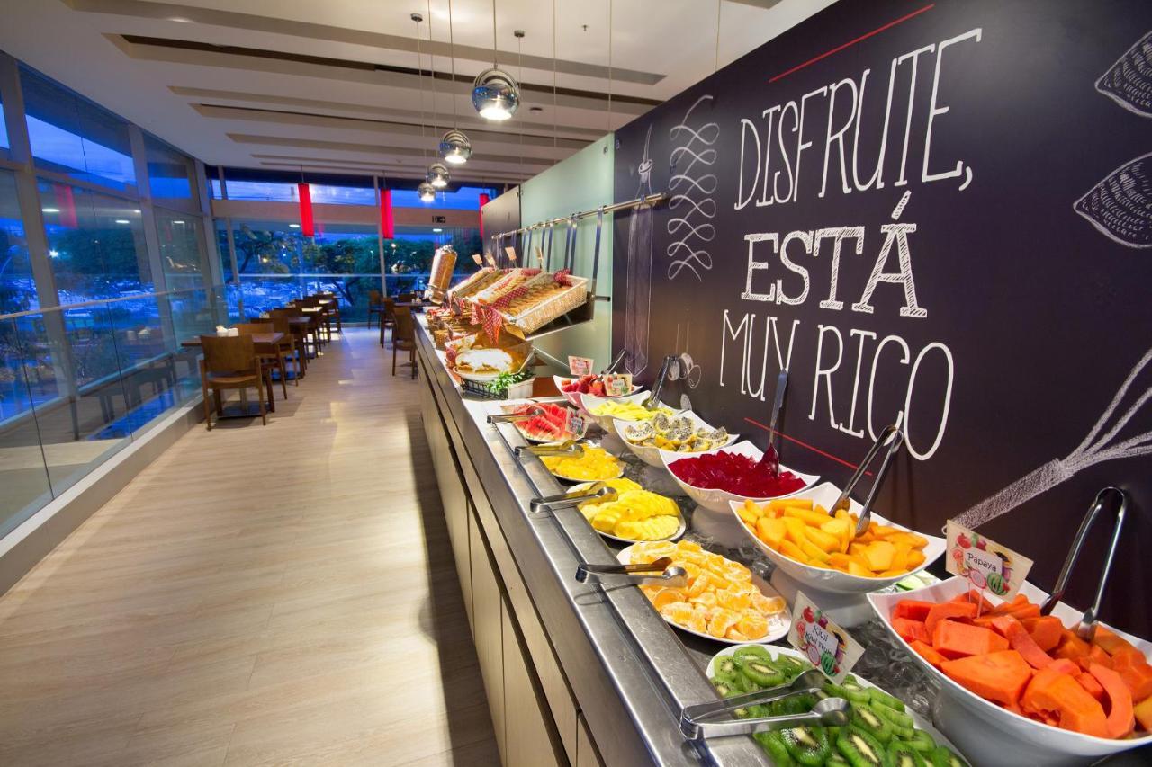 Ibis Medellin Hotell Exteriör bild